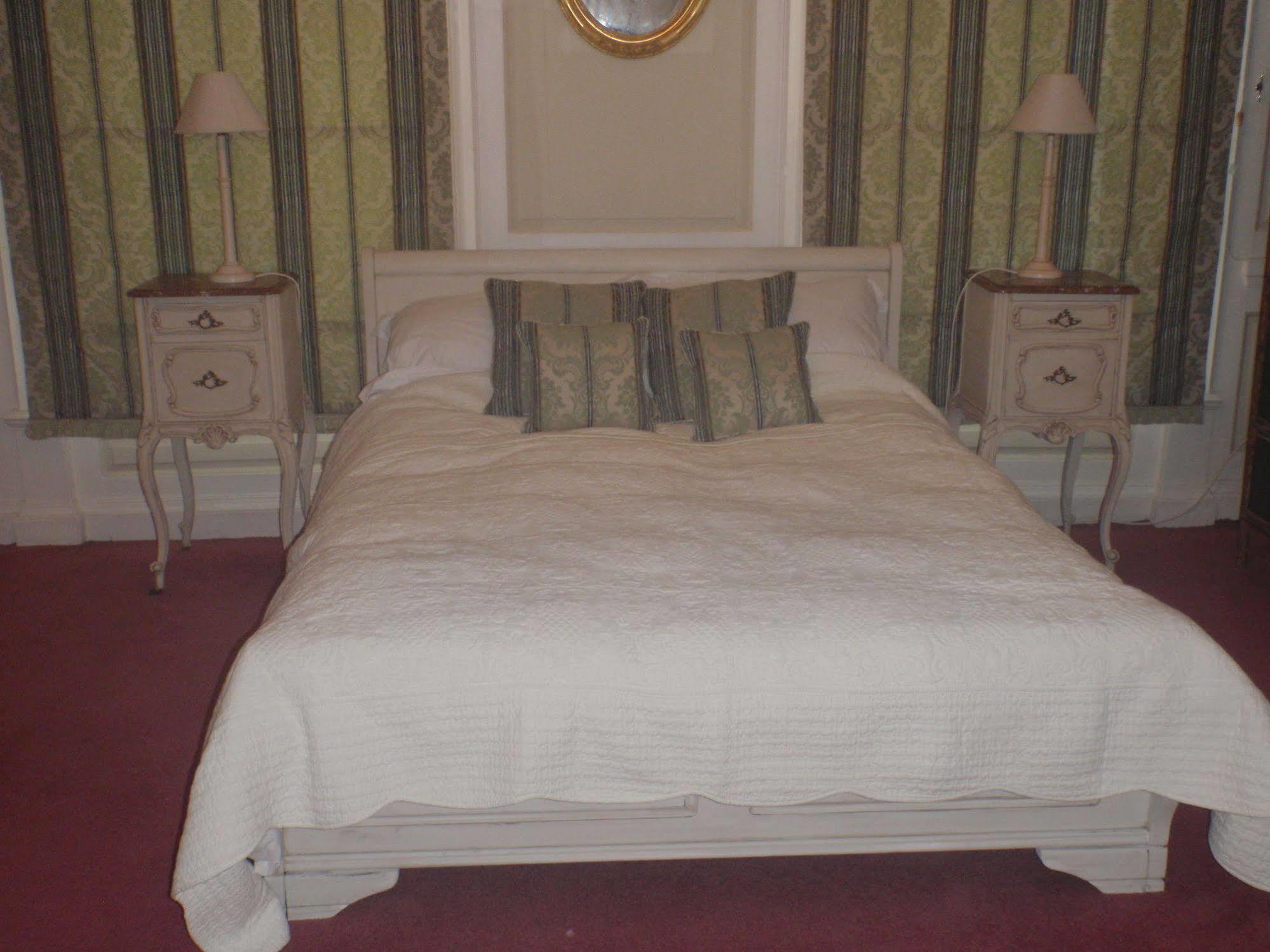 The Old Parsonage Bed & Breakfast Farrington Gurney Exterior photo